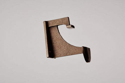 221220_StudioHenryWilson_Day_02_COMPASS_HOOK_BRONZE_0186_98ba7104-1452-42a9-bad8-38ec5b23ddad.jpg