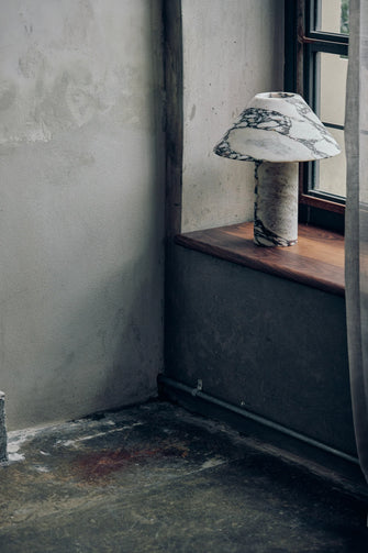 Pillar_Lamp01.webp