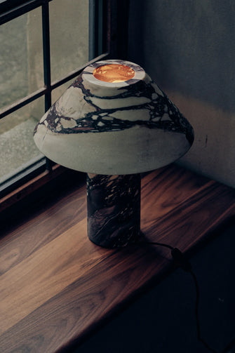 Pillar_Lamp03.webp