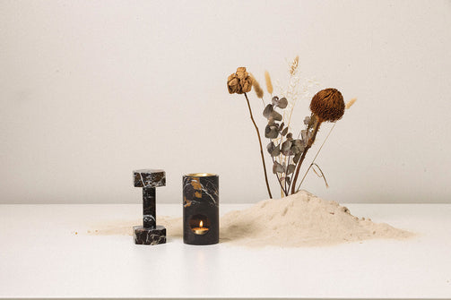 addition-studio-marble-dumbbell-black-marble-4-RGB.jpg